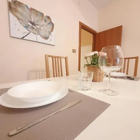 Monferrato House 蒙卡沃